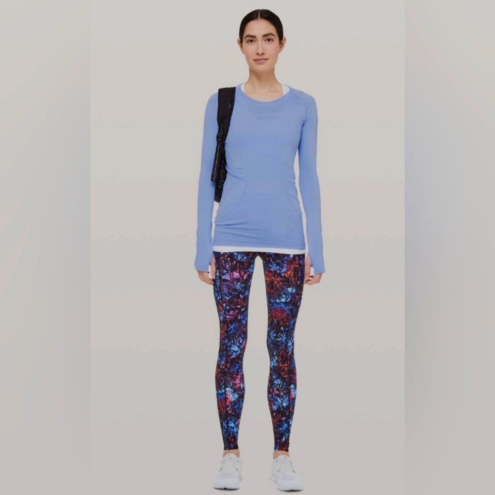 Lululemon Swiftly Tech Long Sleeve CrewHydrangea Blue Size 8